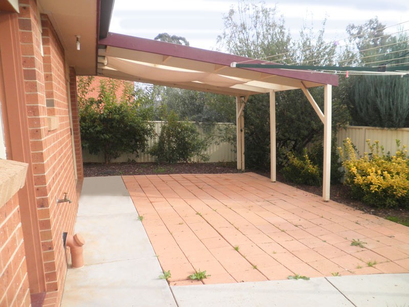 2 Kate Close, Strathdale VIC 3550