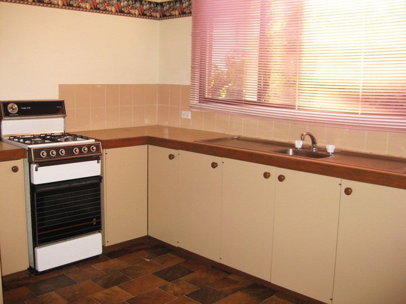 143 Neale Street, Flora Hill VIC 3550