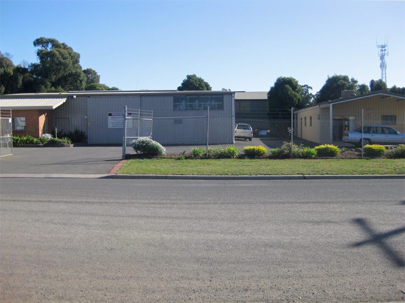1 and 1A Baldock Court, Eaglehawk VIC 3556