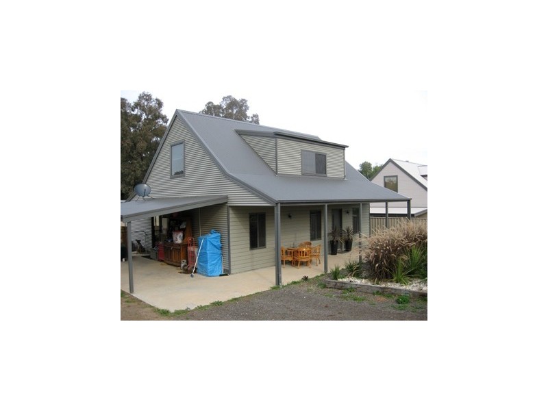 9  Franklin Street, Sailors Gully VIC 3556