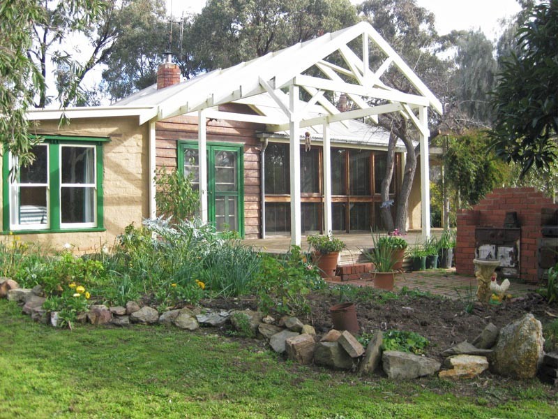 13 McCleans Road, Strathfieldsaye VIC 3551