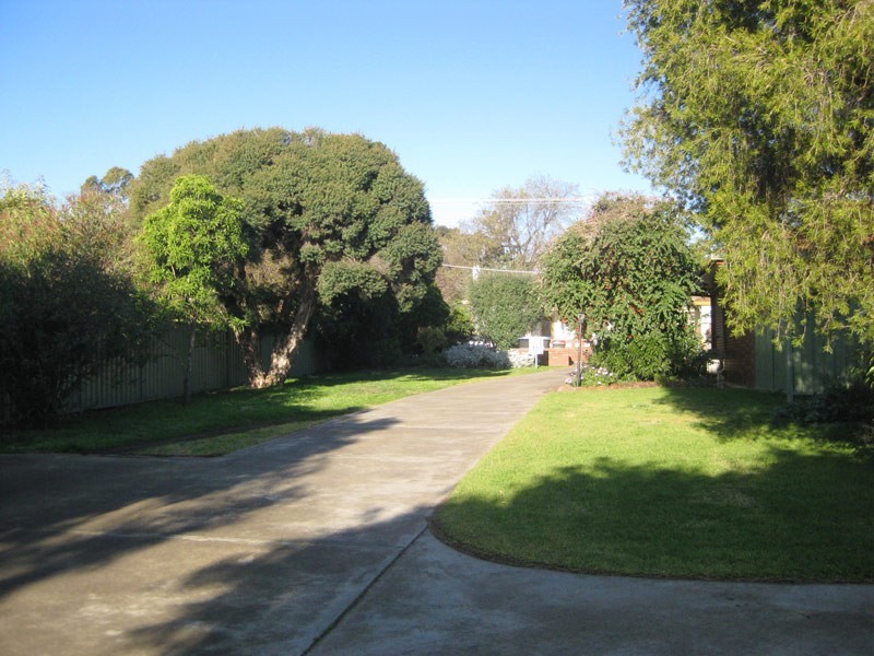 2/6 Clarke Street, Kennington VIC 3550