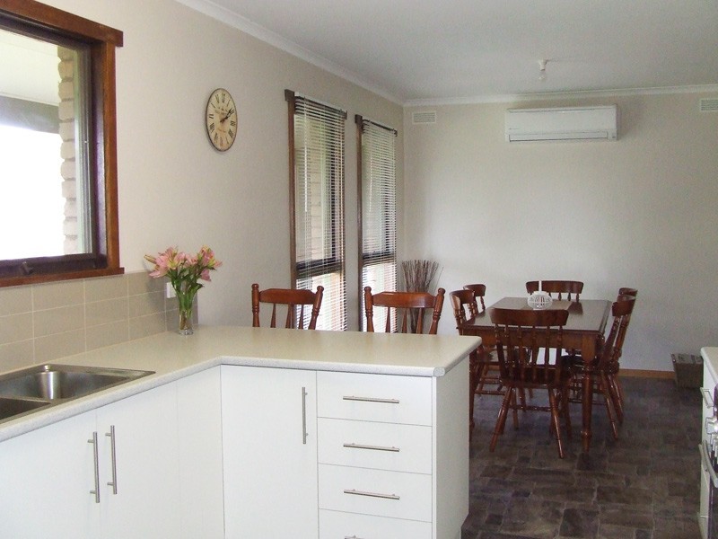 33 Edwards Road, Eddington VIC 3472