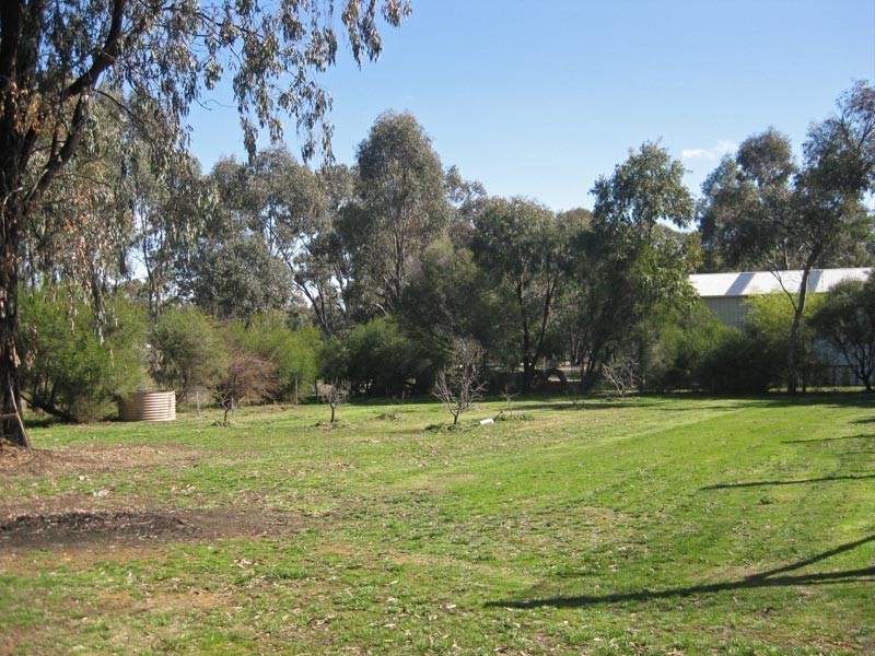 64 High Street, Axedale VIC 3551