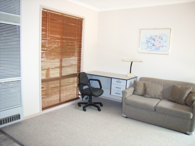 6 Elwood Street, Golden Square VIC 3555