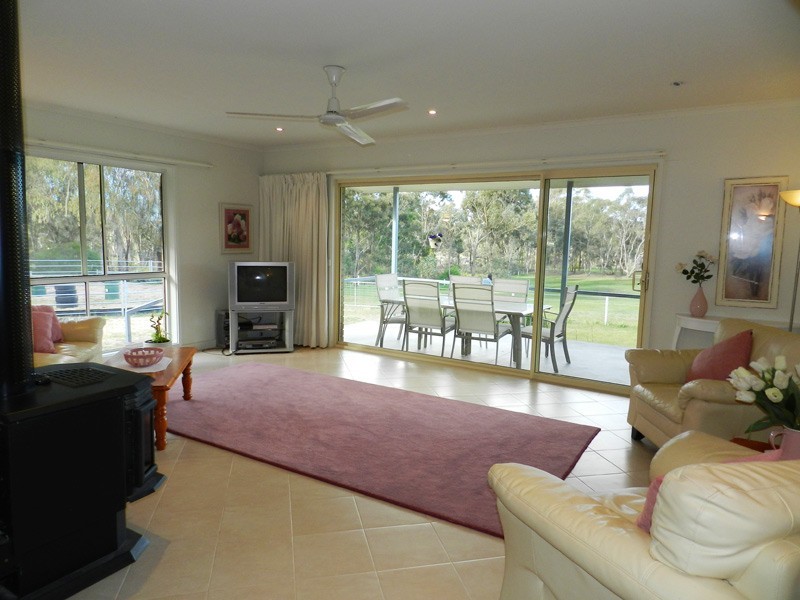 51 Hannans Road, Mandurang South VIC 3551