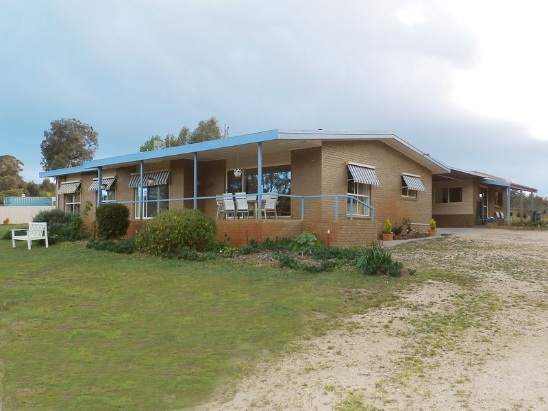 51 Hannans Road, Mandurang South VIC 3551