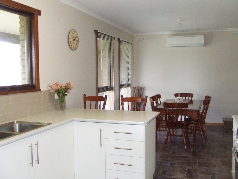 33 Edwards Road, Eddington VIC 3472