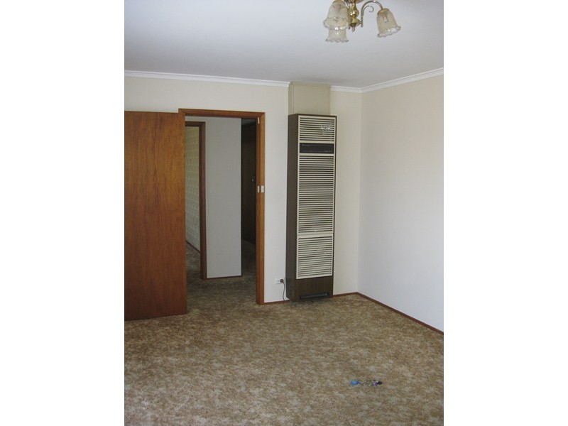 266  Mackenzie Street West, Kangaroo Flat VIC 3555