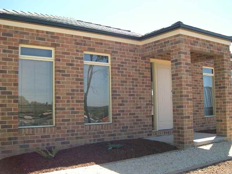 1/16  Alpina Place, Kangaroo Flat VIC 3555
