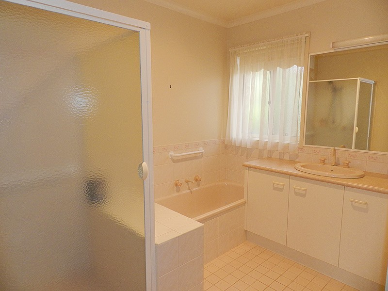 142 Bendigo Retirement Village, Spring Gully VIC 3550