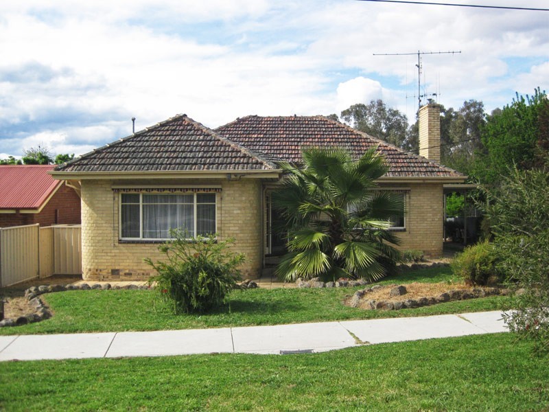 16 Lazarus Street, Bendigo VIC 3550