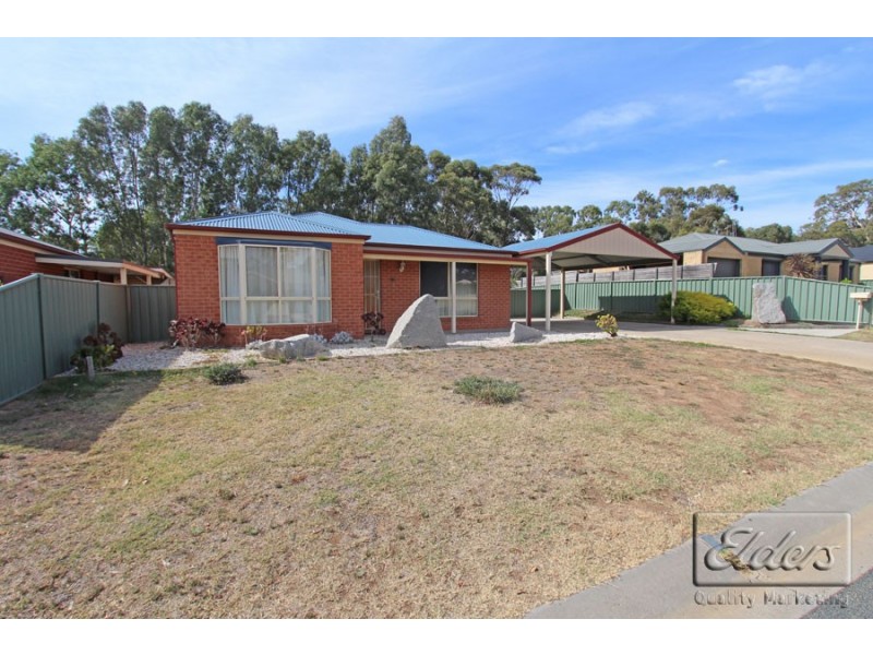 18 Elvey Drive, Kangaroo Flat VIC 3555