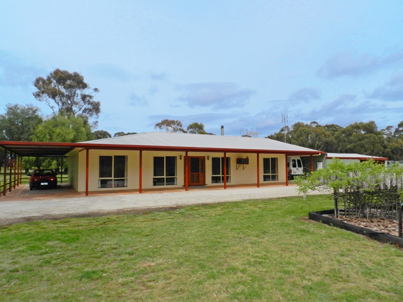 10 Somerset Lane, Newbridge VIC 3551