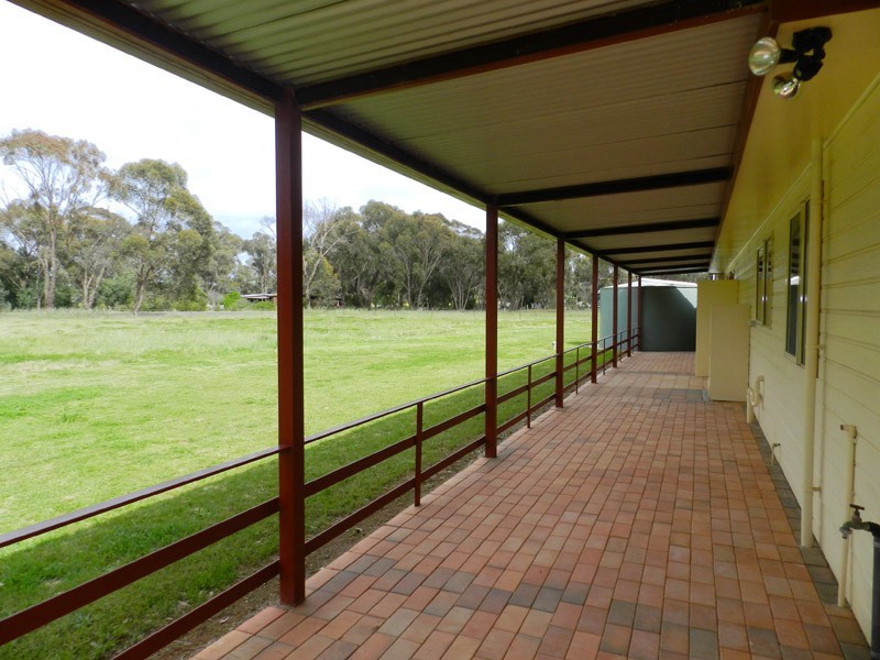 10 Somerset Lane, Newbridge VIC 3551