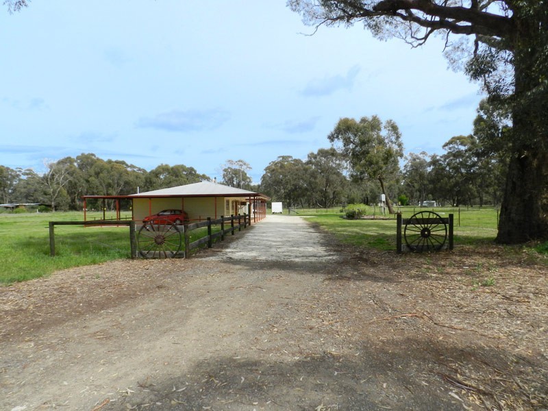 10 Somerset Lane, Newbridge VIC 3551