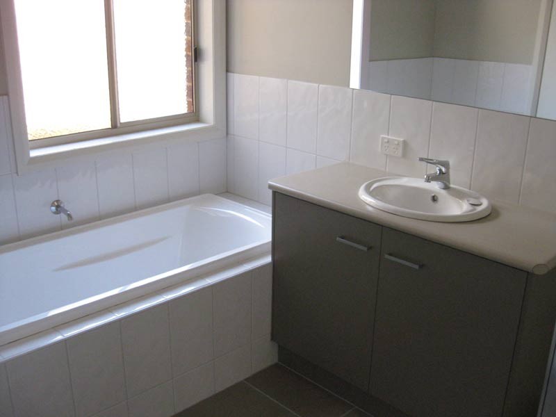 3/8 Glencoe Street, Kennington VIC 3550