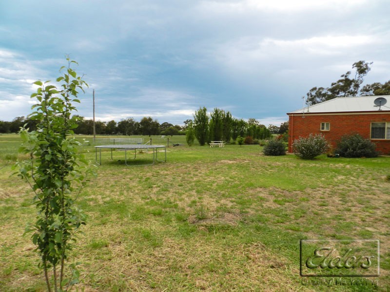 28 McCreddons Road, Marong VIC 3515