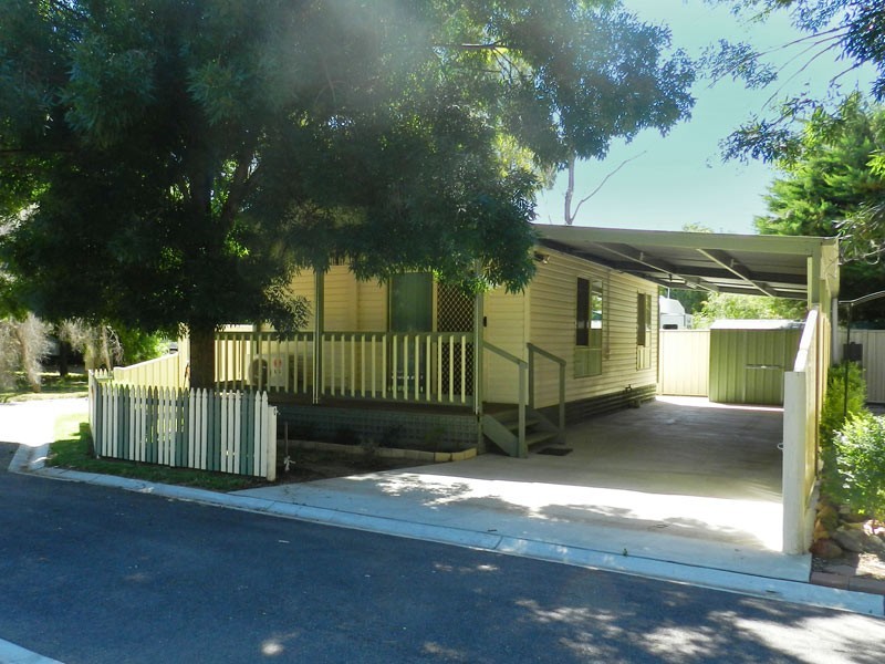 Unit at Marong Caravan and Cabin Village, Marong VIC 3515
