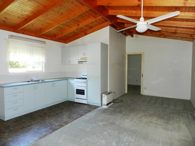Unit at Marong Caravan and Cabin Village, Marong VIC 3515