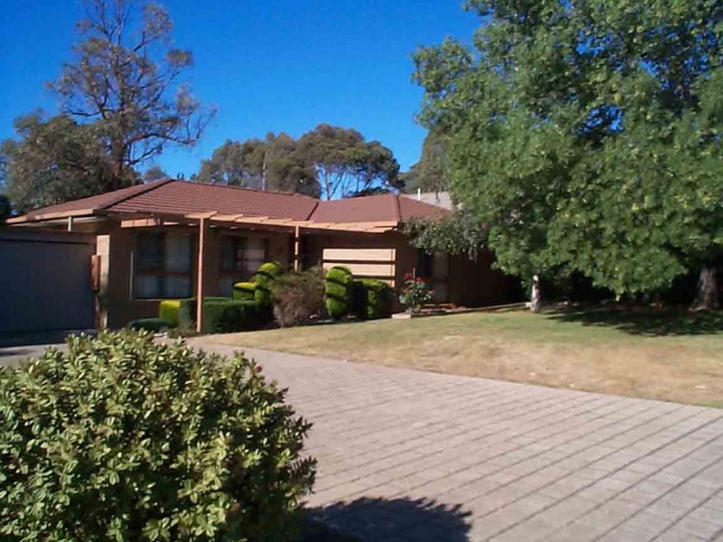 48 Bolton Drive, Strathdale VIC 3550