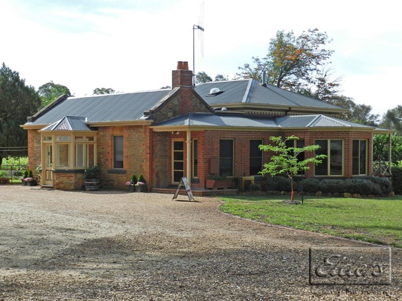 51 Andrews Road, Maiden Gully VIC 3551