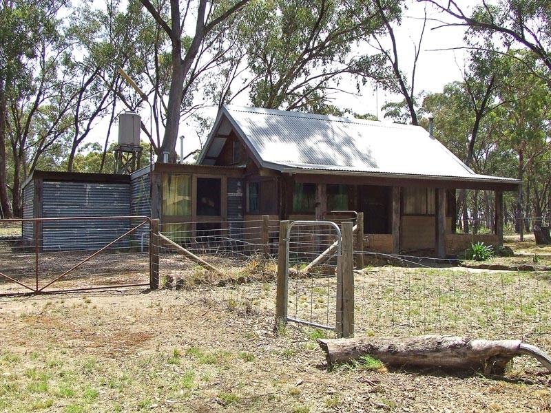 272  Courtney Lane, Knowsley VIC 3523