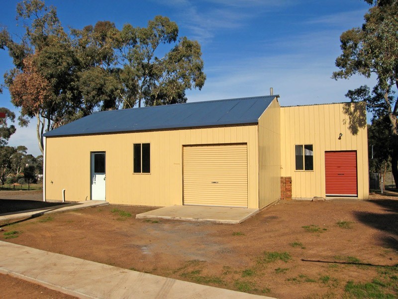 24 James Street, White Hills VIC 3550