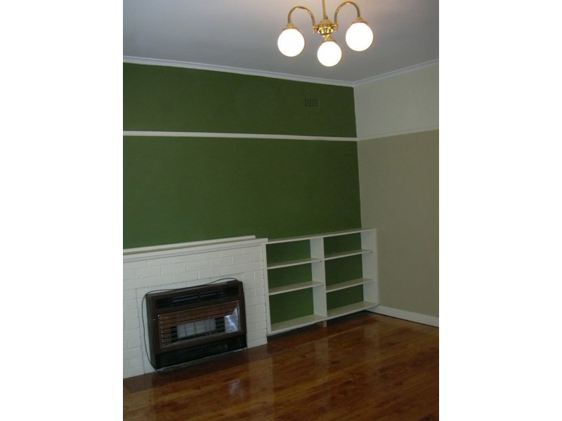 19 Churchill Avenue, Flora Hill VIC 3550