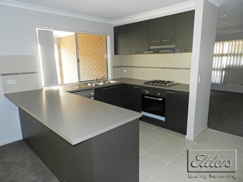 16 Parklands Way, Maiden Gully VIC 3551