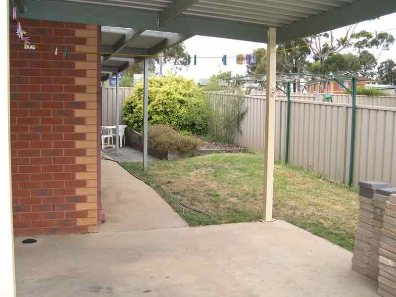 1/28 Inglewood Street, Golden Square VIC 3555