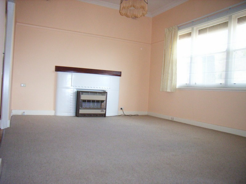 1 Howard Street, Quarry Hill VIC 3550