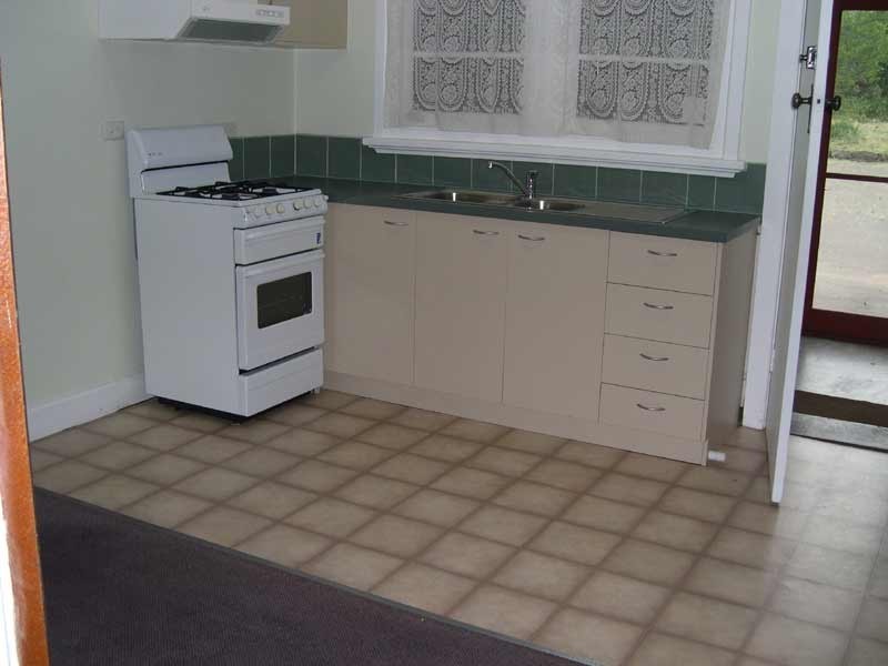 163 High Street, Kangaroo Flat VIC 3555