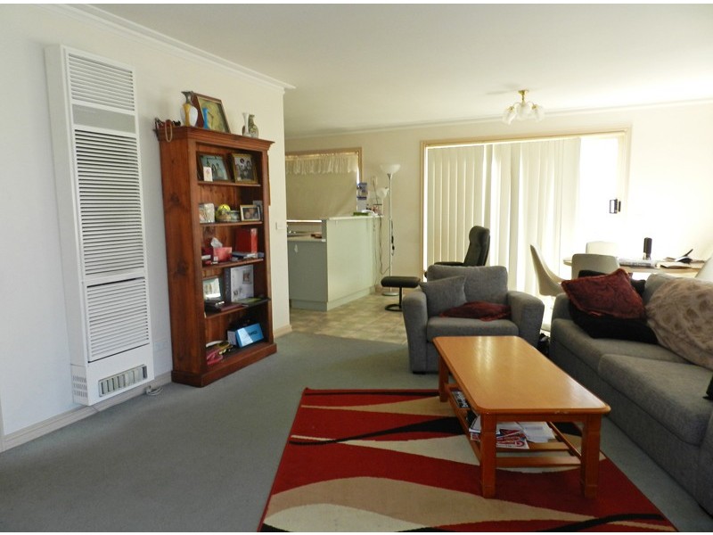 6 Retreat Road, Flora Hill VIC 3550