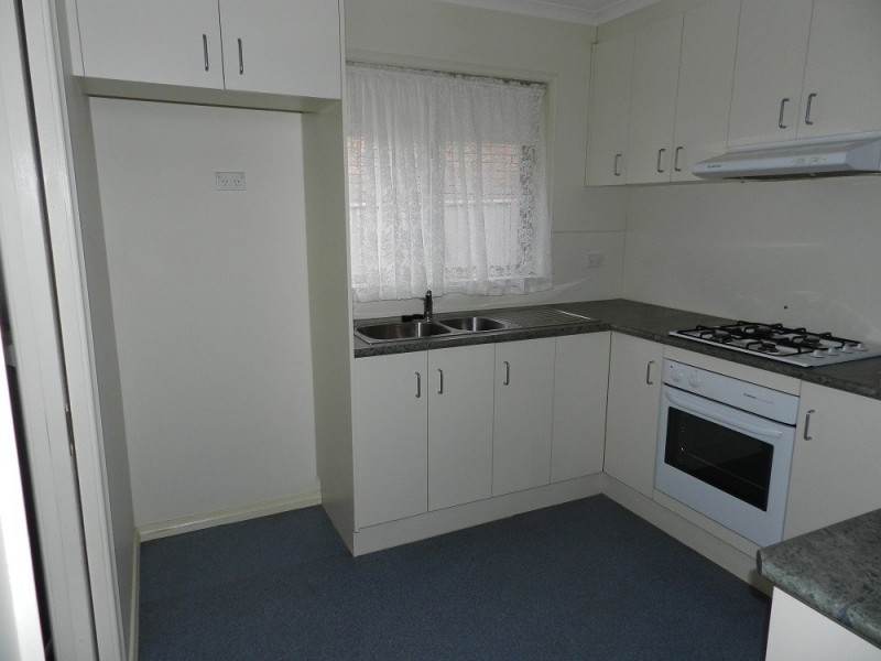 1/9A McGowan Street, California Gully VIC 3556
