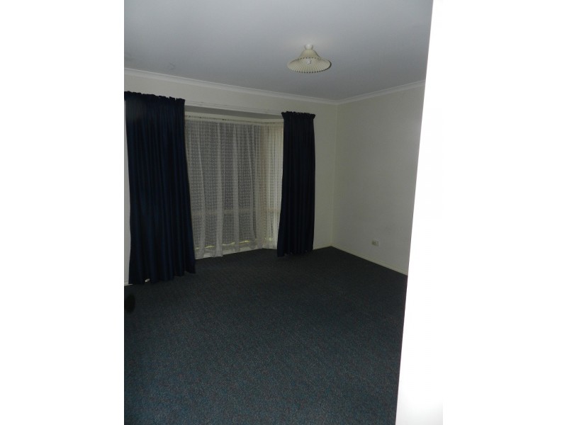 1/9A McGowan Street, California Gully VIC 3556