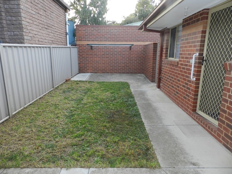 1/9A McGowan Street, California Gully VIC 3556