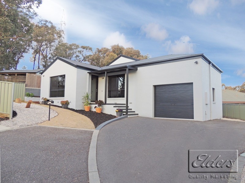 5 Luke Place, Flora Hill VIC 3550