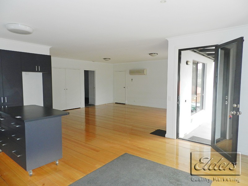 5 Luke Place, Flora Hill VIC 3550