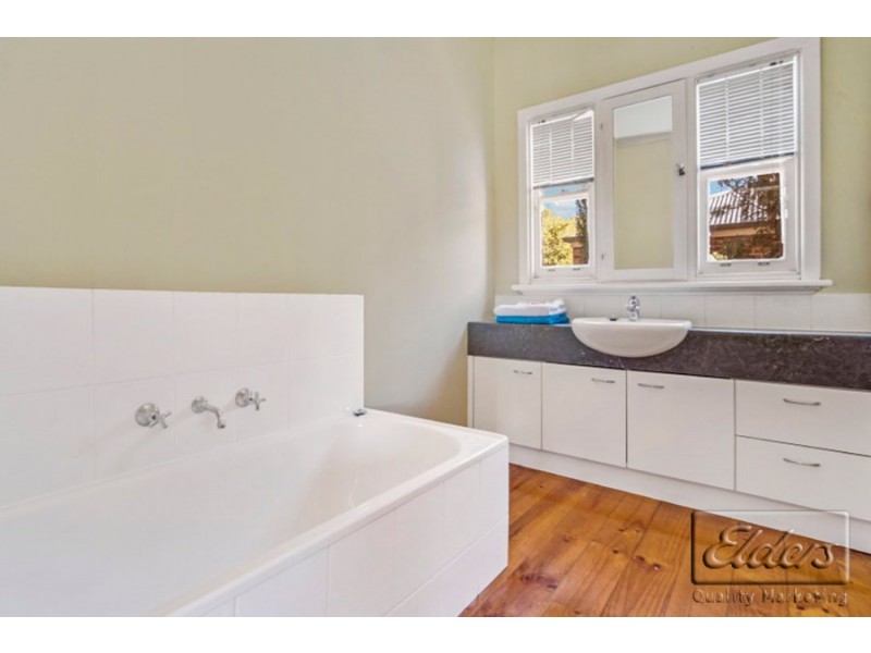 22 Carpenter Street, Kangaroo Flat VIC 3555