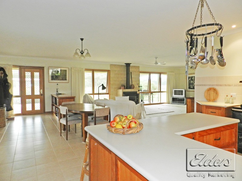 57 Davies Road, Walmer VIC 3463