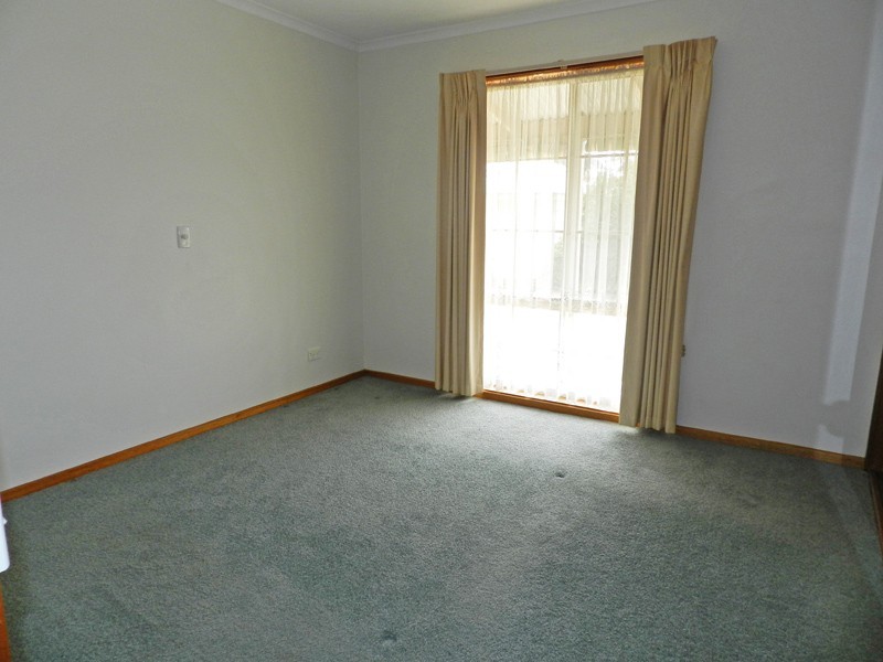 1/77 Broad Parade, Spring Gully VIC 3550