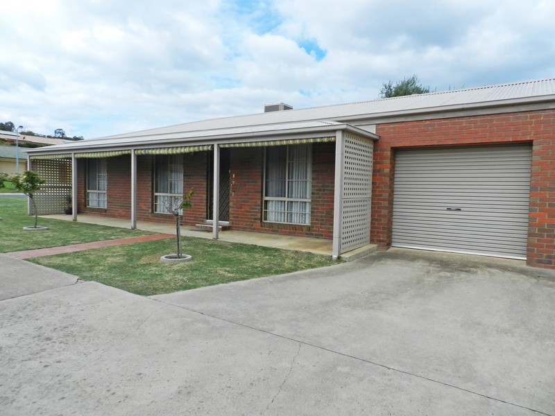 1/77 Broad Parade, Spring Gully VIC 3550