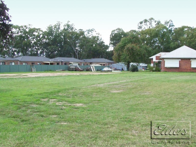 105 – 107 Crusoe Road, Kangaroo Flat VIC 3555