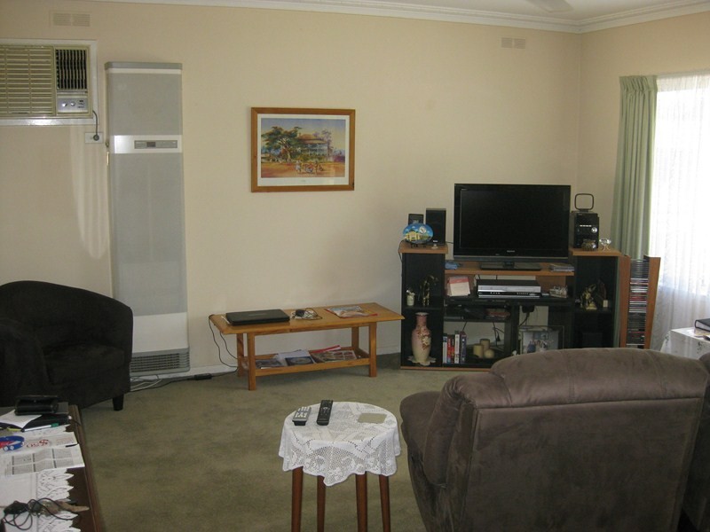 12 Ford Street, Kangaroo Flat VIC 3555