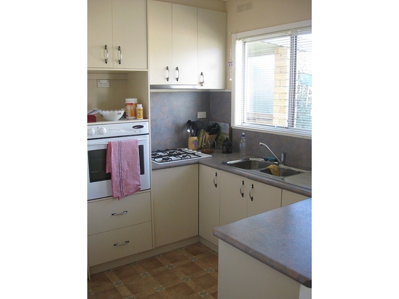 12 Ford Street, Kangaroo Flat VIC 3555