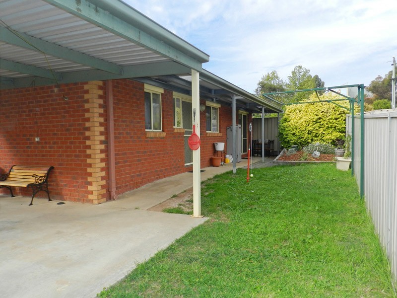 1/28 Inglewood Street, Golden Square VIC 3555