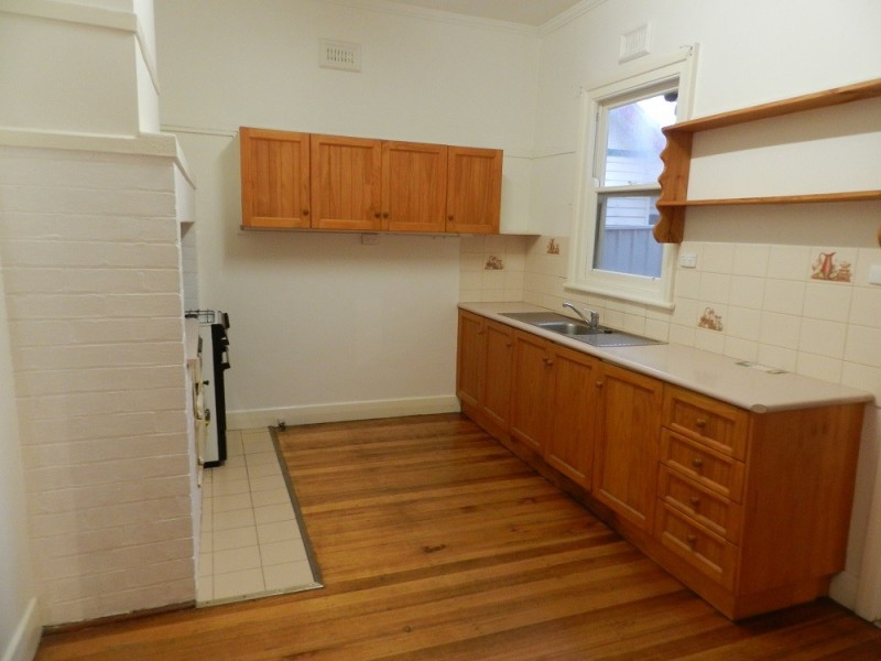 18 Booth Street, Golden Square VIC 3555