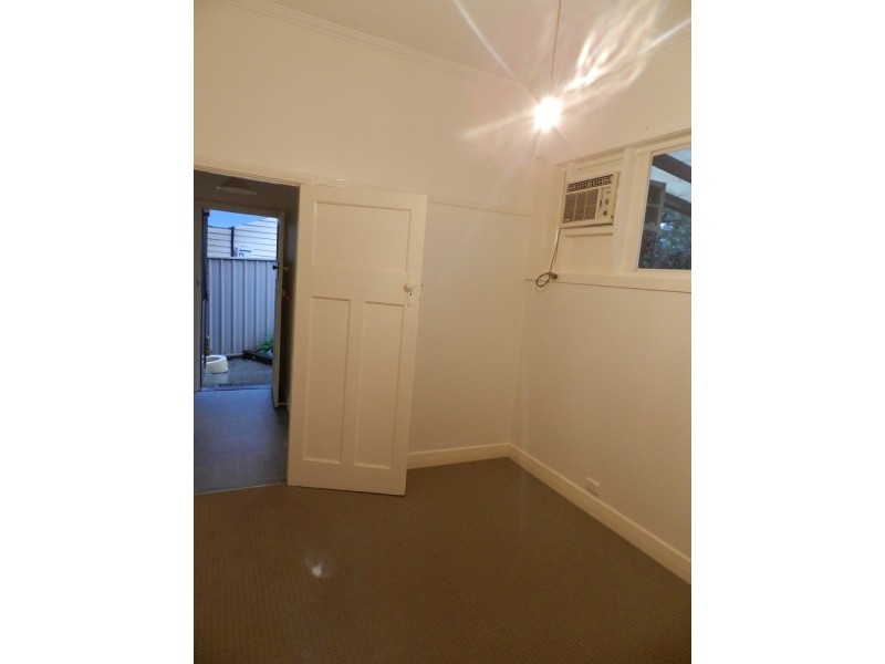 18 Booth Street, Golden Square VIC 3555