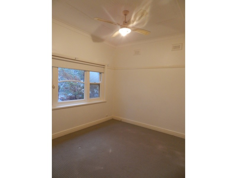 18 Booth Street, Golden Square VIC 3555